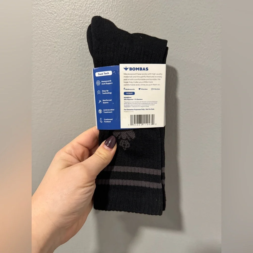 NWT Bombas 3 Pair Crew Sock in Black and Grey Size Medium